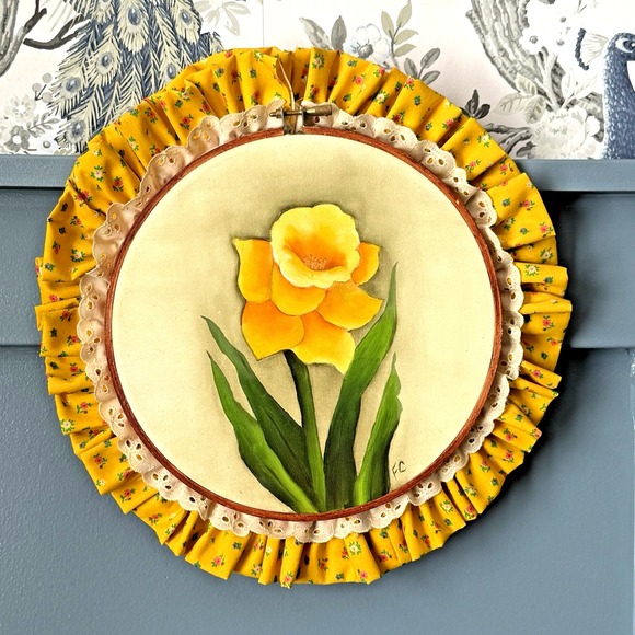 Other - Hand-Painted Yellow Daffodil‎ Floral Round Canvas Art Cottagecore Grannycore
